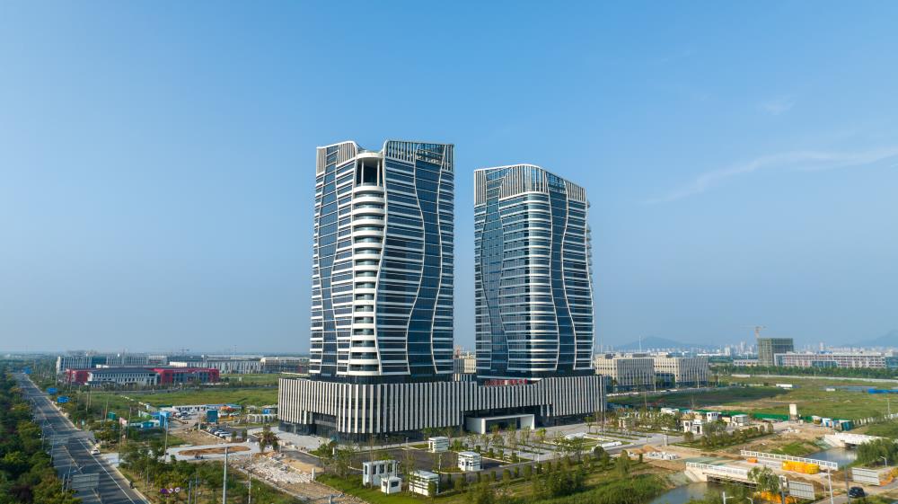 房地産(chan)公(gōng)司“國(guo)慶”  堅守(shou)1